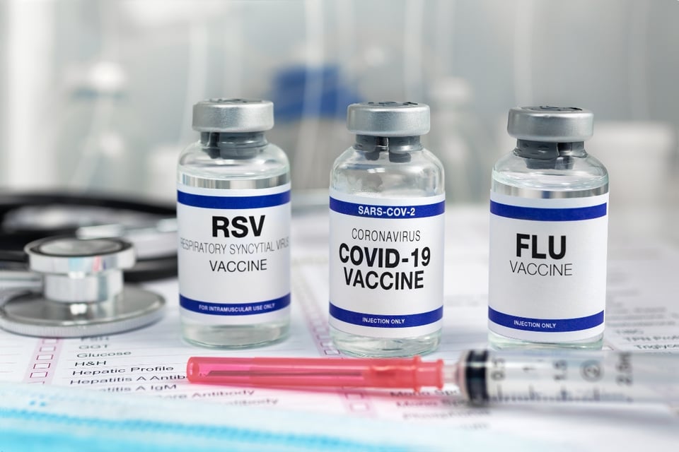 vacuna VSR mujeres embarazadas, CDC, octubre 2023, recomendaciones, MundoNOW